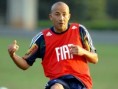 Com a experiência adquirida no Furacão, Alex Mineiro ensina a vencer na Arena.
